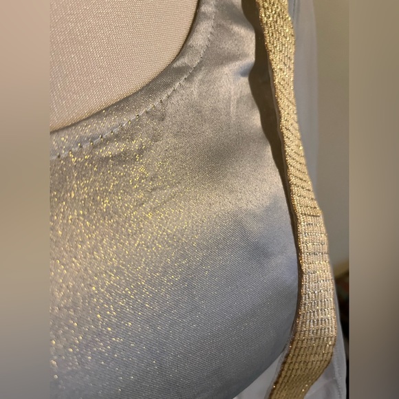 Floral printed lengha with blouse and dupatta. - Picture 4 of 5